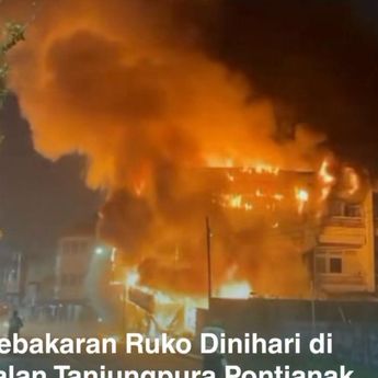 Belasan Ruko Terbakar di Pontianak