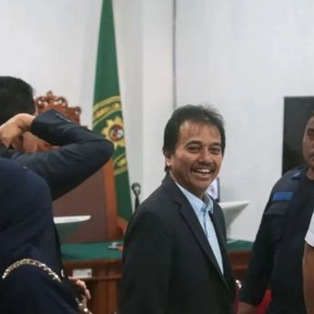 PN Jaksel Tolak Praperadilan Keempat Roy Suryo