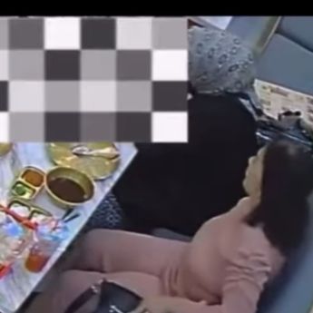 VIDEO: Rekaman CCTV Wanita Rusak Fasilitas Restoran di Green Lake City 