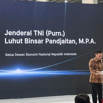 Luhut Sebut Bansos Transfer Tunai Langsung Akan Diuji Coba Awal 2027