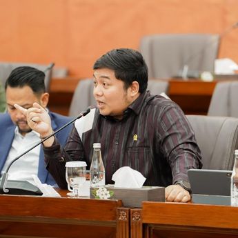 RDPU dengan Kadin, Kawendra: RUU Kadin Harus Jadi Perwujudan Gotong Royong Terstruktur untuk Pertumbuhan Ekonomi 8%