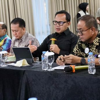 Wamendagri Bima Arya Tegaskan Pemerintah Pusat Terus Matangkan Kebijakan untuk Perkuat Ekonomi Daerah