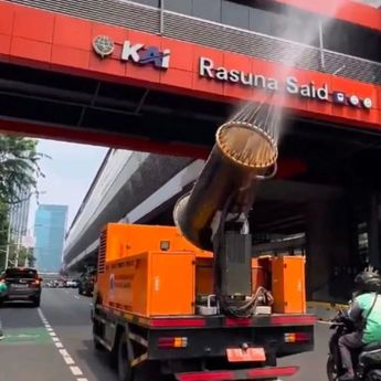 Jakarta Panas, Jalur Rasuna Said-Mampang Disemprot Kabut Air