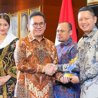 BRI Raih Penghargaan Niaga Werdhitama dari Kementerian Perdagangan atas Komitmen Dorong UMKM Tembus Pasar Global