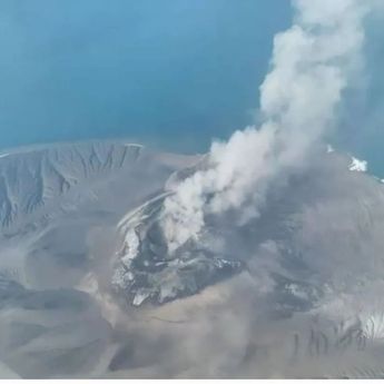 4 Gunung Api Erupsi Bersamaan, Ini Penjelasan Pakar Geologi