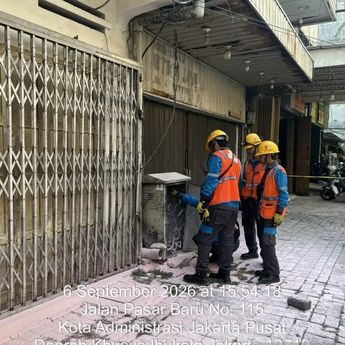 Asap Hitam di Pasar Baru Dipastikan Berasal dari Korsleting Gardu
