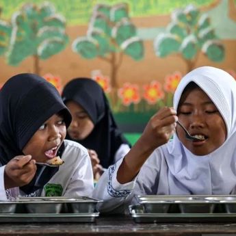BGN Minta Guru Dampingi Siswa Saat Makan MBG Sekaligus Edukasi Gizi
