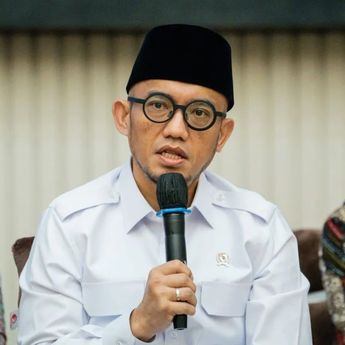 Kemenhaj Hapus Mekanisme Lunas Tunda Ganti dalam Haji Khusus