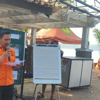 Basarnas Kerahkan 18 Kapal dan Helikopter Cari Delapan Warga di Selat Sunda