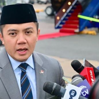 Survei 2 Tahun Kabinet Merah Putih: Seskab Teddy Terpopuler, Mentan Amran Terbaik