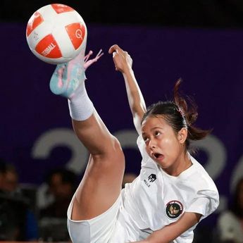 Sumaya Persembahkan Medali Perak Teqball Putri untuk Indonesia di Asian Games 2026