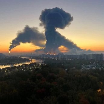 Trump Sebut Rusia Kehilangan Kendali Industri Akibat Perang Ukraina
