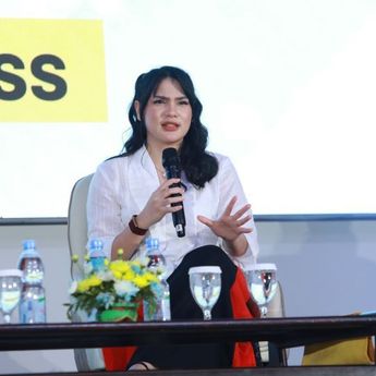 Davina Karamoy Bagikan Pengalaman Bangun Kemandirian Finansial dalam NTV Goes to Campus di UI