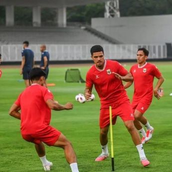 Herdman Jelaskan Pertimbangan Tak Membawa Tiga Pemain Persib ke FIFA ASEAN Cup