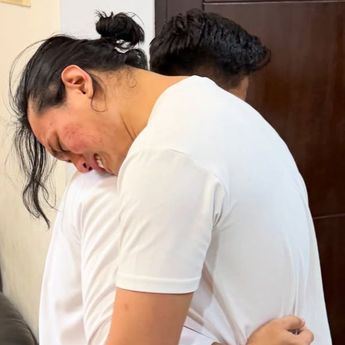 Indra Kenz Bebas Bersyarat dari Lapas Cibinong