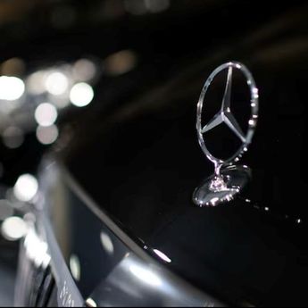Industri Otomotif Jerman Tertekan, Mercedes-Benz Bisa Tutup Dua Pabrik