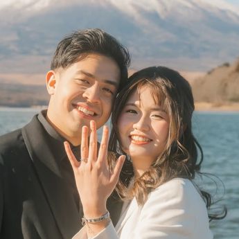 Jerome Polin Lamar Gracia Caroline di Bawah Gunung Fuji