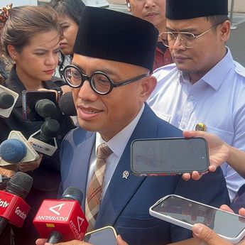 Soal Muthawif Viral Ledek Jemaah Lansia, Wamenhaj Pertimbangkan Blacklist