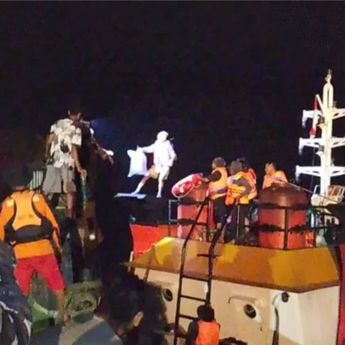 SAR Timika Evakuasi Delapan Korban Kapal LCT yang Tenggelam di Puriri