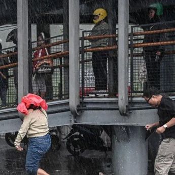 BMKG Prakirakan Hujan Guyur Jakarta pada Rabu Sore hingga Malam