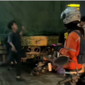 Pemotor Pria Tewas Usai Hantam Truk Terparkir di Bitung