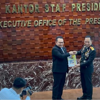 Dudung Lepas Jabatan KSP, Titip Pesan soal Independensi ke Listyo Sigit