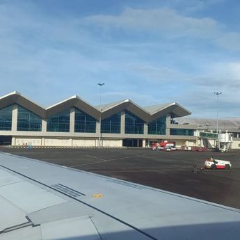Gangguan Jarak Pandang, Operasional Penerbangan di Bandara Samrat Manado Dihentikan