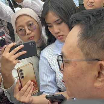 Prabowo Izinkan Calon TNI-Polri Berkacamata