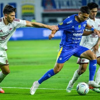 Luka Menalo Optimis Persib Mampu Taklukkan Port FC