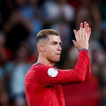 Ronaldo Sampaikan Pesan Hormat kepada Messi 