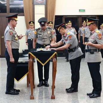 Kapolri Pimpin Sertijab Kakorlantas dan Tiga Kapolda