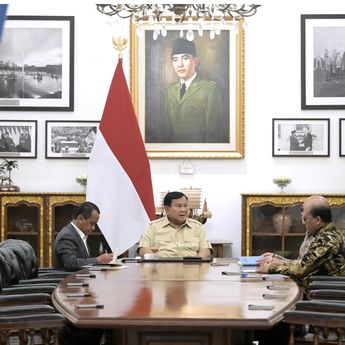 Prabowo Terima Laporan Tentang Penguatan Tata Kelola Migas dan Peningkatan Layanan Energi dari Bahlil