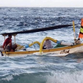 BMKG Peringatkan Gelombang Tinggi hingga 4 Meter di Sejumlah Perairan Indonesia