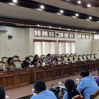 Kemnaker Sebut Acuan Upah Minimum 2027 Tetap Pakai PP 49/2025