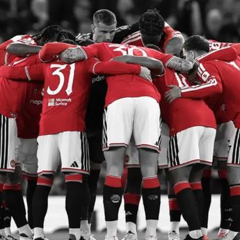 Manchester United Posting Kuatkan Indonesia soal Karhutla, Netizen: Saling Menguatkan, King
