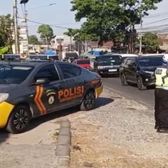 Kecelakaan Maut di Jalan Cikalang Cileunyi Bandung, Pemotor Tewas Terlindas Truk Box