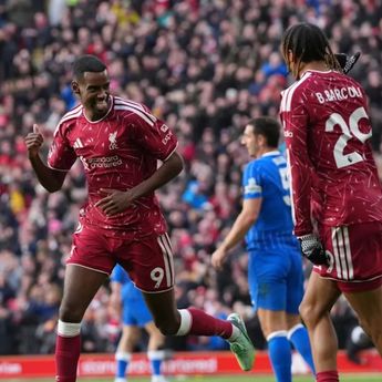 Liverpool Tekuk Brighton 2-0, The Reds Naik ke Posisi Keempat