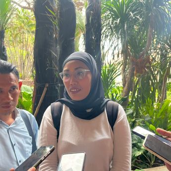 Warga Demo di Balai Kota DKI, Tuntut Akses Gratis Pantai Ancol