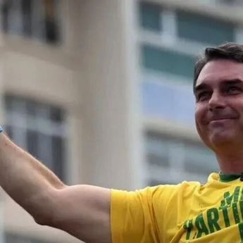 Fl&aacute;vio Bolsonaro Mudik ke Amerika Usai Kalah dalam Pilpres Brasil