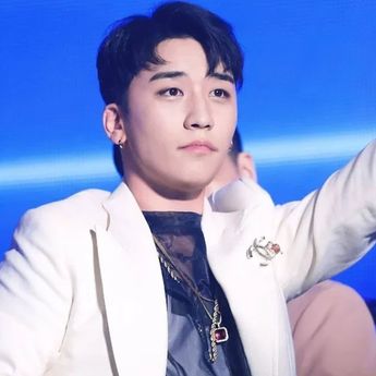 Seungri Konfirmasi Sudah Menikah, Sang Istri Dikabarkan Sedang Hamil