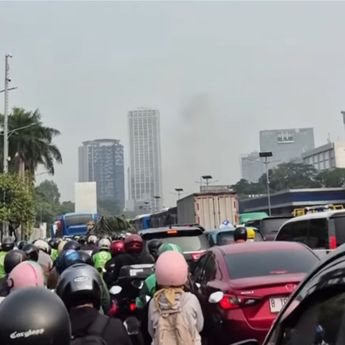 Penyebab Macet Horor di Jalan Gatot Subroto Pagi Ini