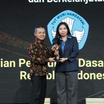 Kemendikdasmen Raih Nusantara Awards Kategori Transformasi Pendidikan Inklusif dan Berkelanjutan