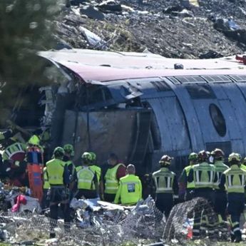 3 Perempuan Italia Masih Hilang Usai Tabrakan Kereta Cepat di Spanyol