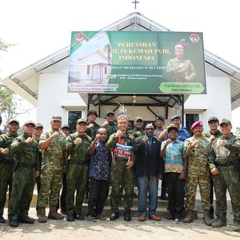 Pangkogabwilhan III Resmikan Gereja GKII di Wilayah Perbatasan Papua