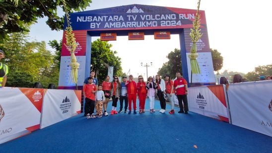 Semangat Membara! 2.500 Pelari Ramaikan Nusantara TV Volcano Run by Ambarrukmo 2024 di Gunung Merapi