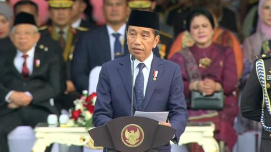 Jokowi Terkejut dan Sedih Trump Ditembak saat Kampanye