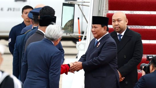 WNI di AS Menangis Antusias Bertemu Prabowo di Washington DC: We Love You, Pak