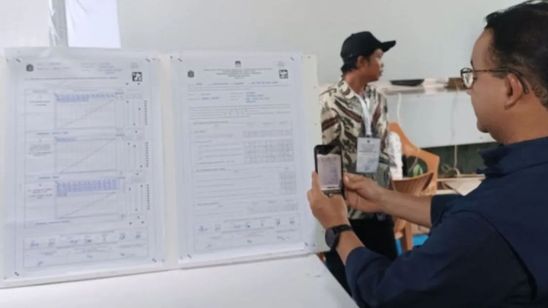 Anies Baswedan Imbau Relawan Awasi Surat Suara Tidak Terpakai di Pilkada 2024