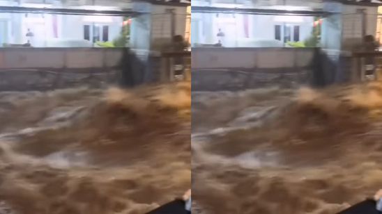 VIDEO: Ngerinya Luapan Air Ciliwung Sampai Seret Pria 50 Tahun