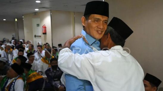 Wamenag Doakan Presiden Prabowo Wujudkan Indonesia Emas saat Wukuf